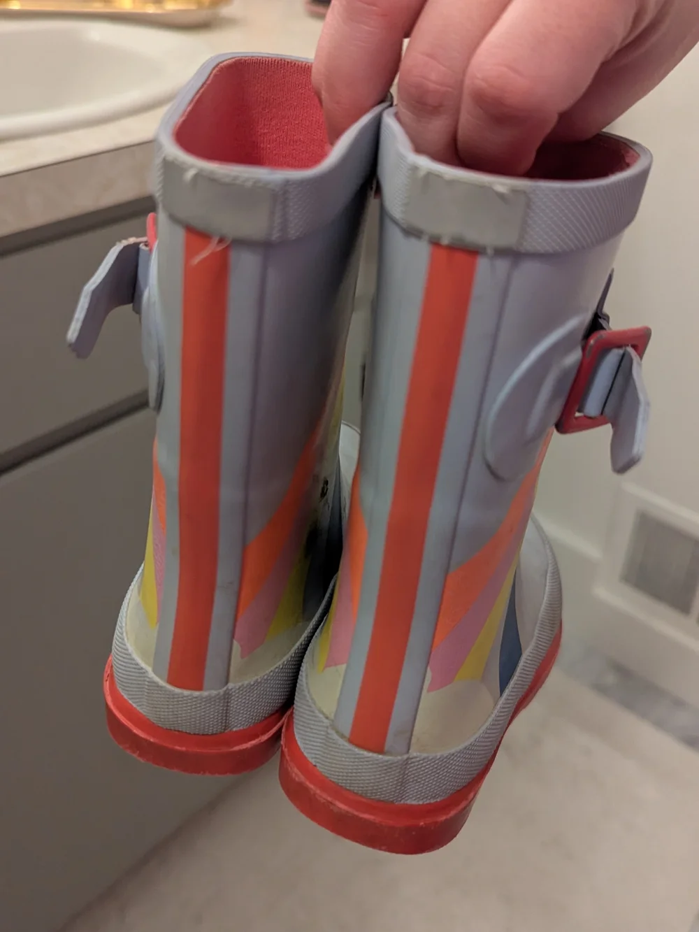 Kids Joules Rain Boots with Rainbow Stripes Sz 8